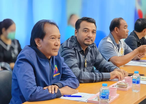 นายไตรรงค์ ชั่งสัจจา นายกองค์การบริหารส่วนตำบลตากแดด พร้อมด้วยนายสนั่น มนต์ทิพย์ เลขานุการนายกองค์การบริหารส่วนตำบลตากแดด ร่วมประชุม โครงการองค์การบริหารส่วนจังหวัดชุมพรพบประชาชน ประจำปีงบประมาณ พ.ศ.2569 ครั้งที่ 3 โดยมี นายอภิชัย อินทนาคม ประธานสภาองค์การบริหารส่วนจังหวัดชุมพร เป็นประธาน ร่วมด้วย สมาชิกสภา อบจ.ชุมพร นายกองค์กรปกครองส่วนท้องถิ่น เขต อำเภอเมืองชุมพร หัวหน้าส่วนราชการ ณ ห้องประชุมเทศบาลตำบลบางหมาก